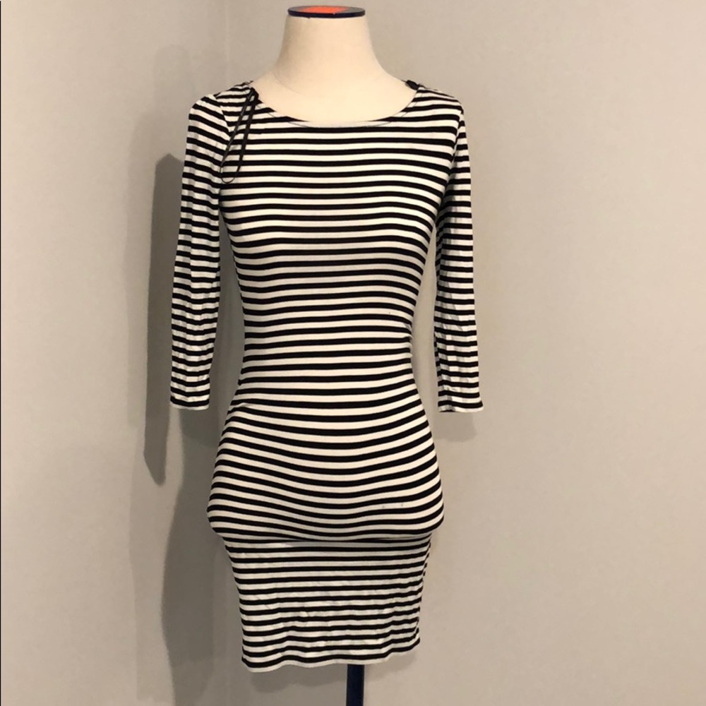 Midi long sleeved dress
